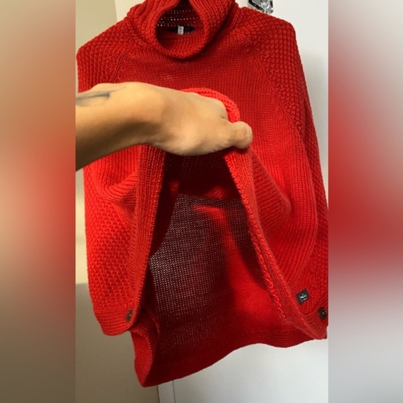 Joules Girls Tess Knitted Red Poncho Size L - Picture 5 of 16